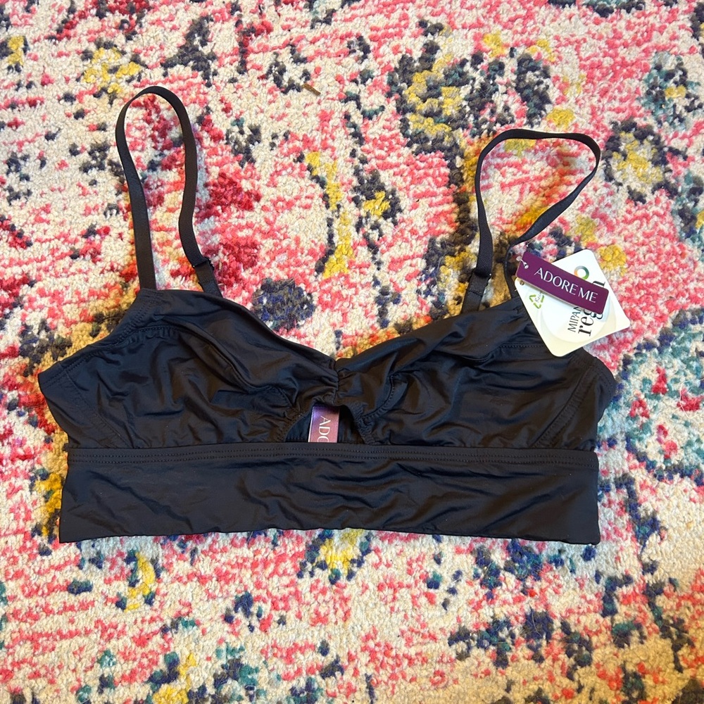 Adore Me black keyhole bralette 09051-  small
